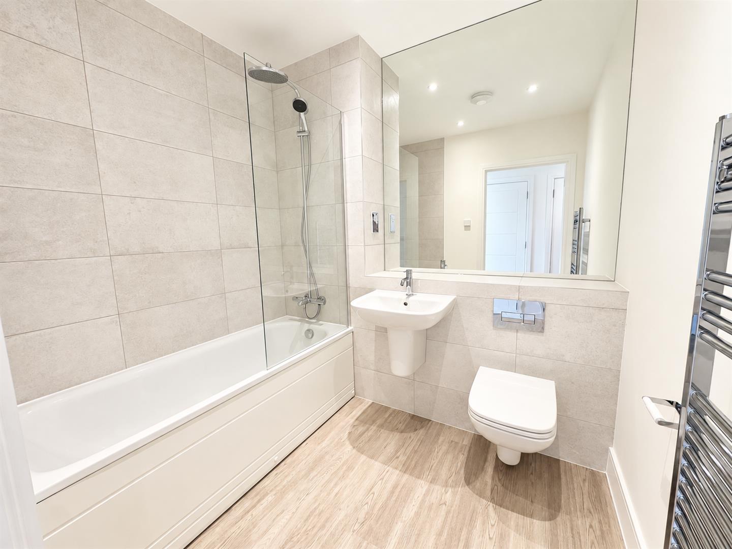 2 Bedroom Apartment